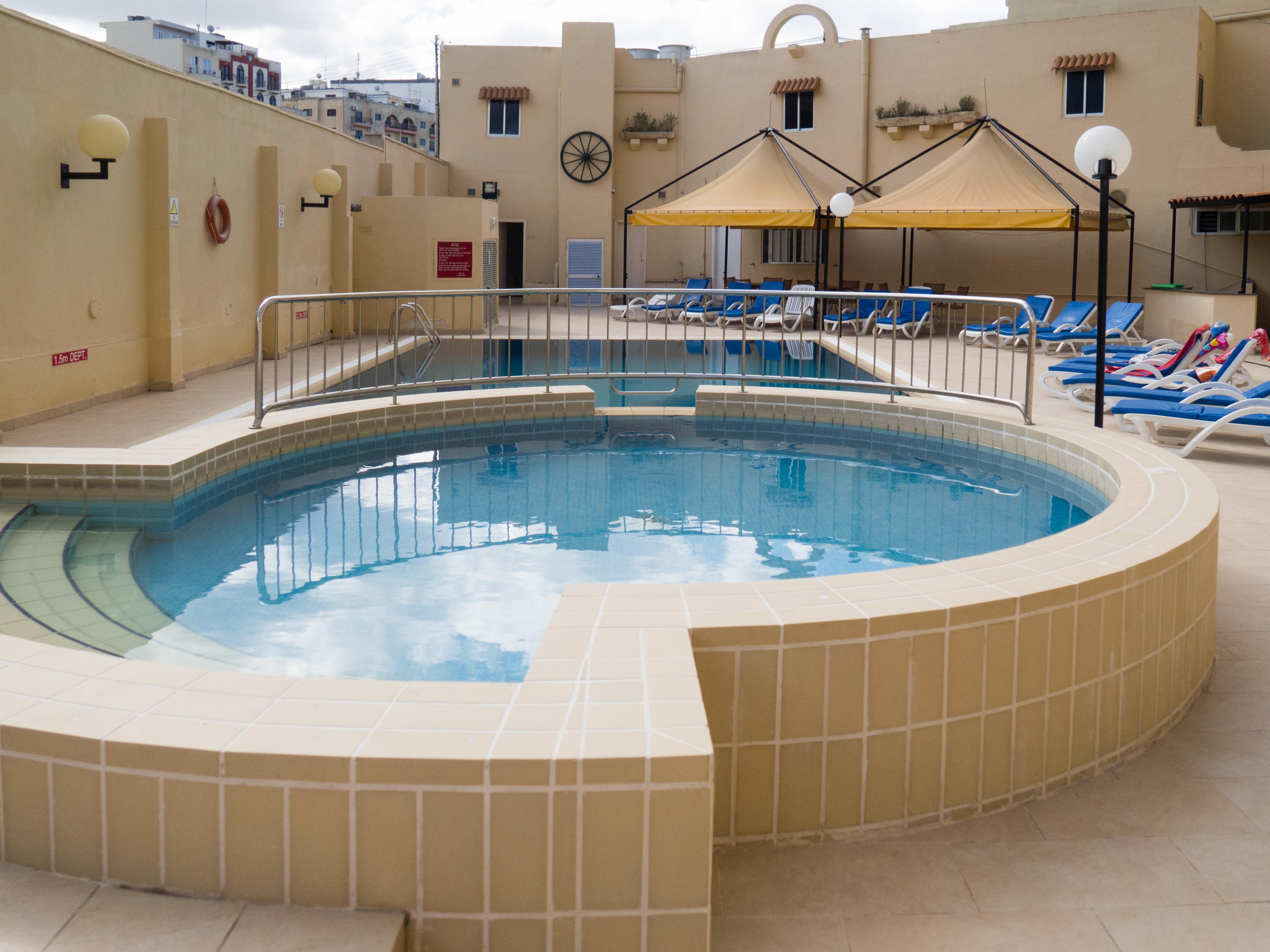 Mavina Hotel & Apartments Buġibba Dış mekan fotoğraf
